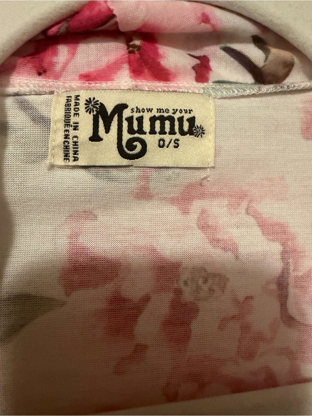 "Show Me Your MuMu" White Floral Tie-Waist Robe with Pink & Green Accents
